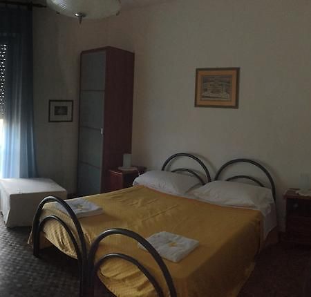 Guesthouse Sayuri Флоренция Экстерьер фото