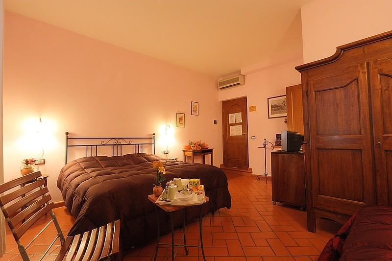 Guesthouse Sayuri Флоренция Экстерьер фото