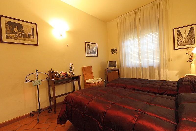 Guesthouse Sayuri Флоренция Экстерьер фото