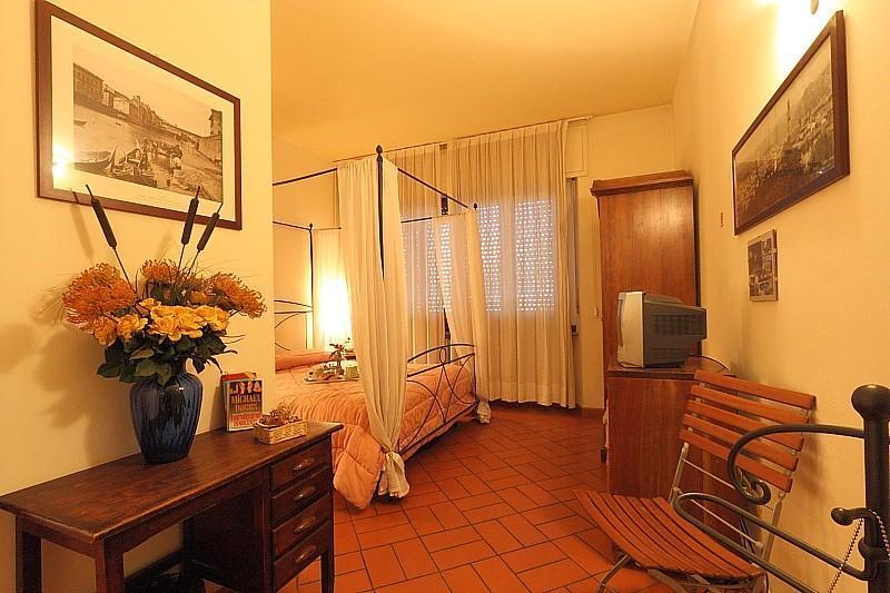 Guesthouse Sayuri Флоренция Экстерьер фото