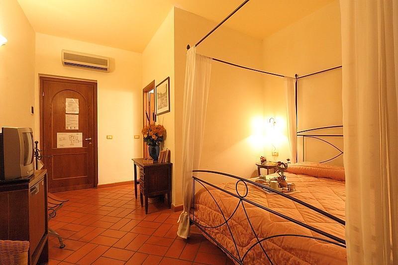 Guesthouse Sayuri Флоренция Экстерьер фото